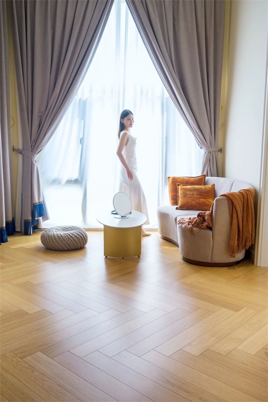 Room Tour|一線臨湖庭院，高階生活的藝術(shù)想象 image1
